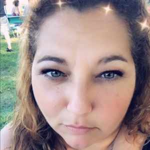 Meet your Posher, Nadia